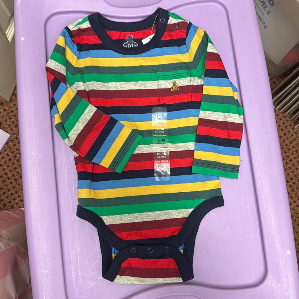 BNWT • Baby Gap • Striped long-sleeve onesie (12-18 months)